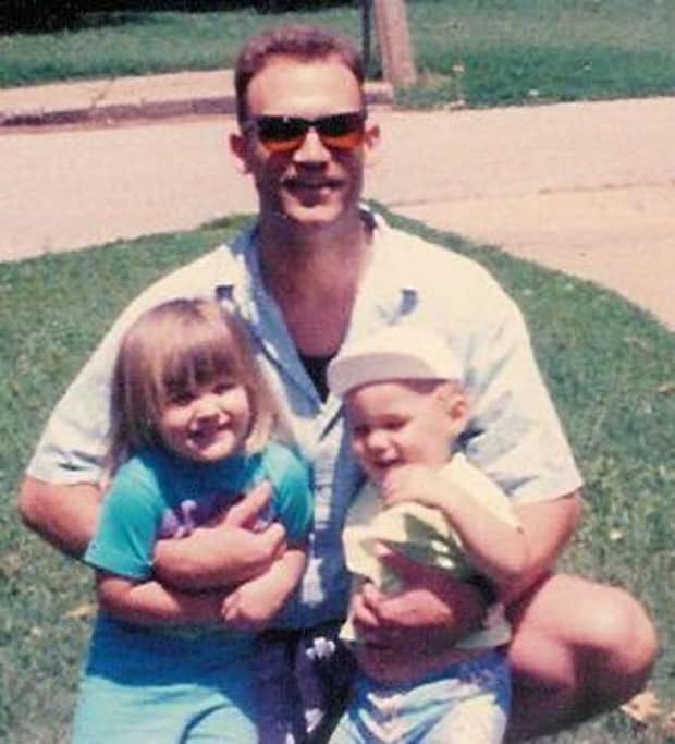 Бррайан Джексон (справа) с отцом